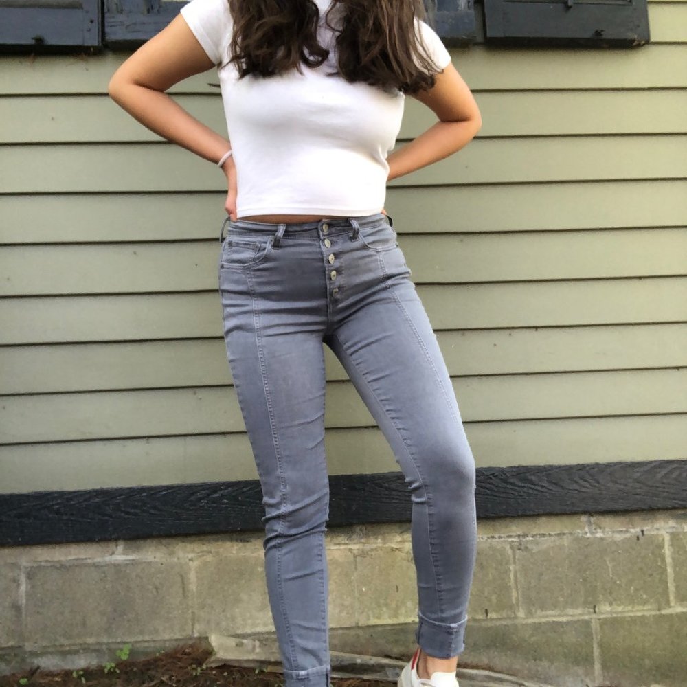 AMERICAN EAGLE HIGH WAISTED JEGGINGS.